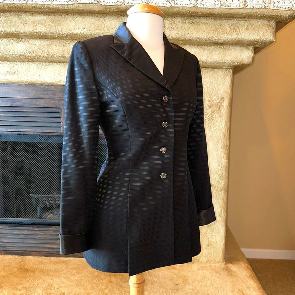 Tuxedo style ladies blazer, formal, evening jacket